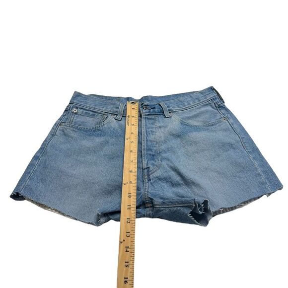 Levi’s 501 Cut Offs Shorts Light Wash Sz 31 - Picture 7 of 13